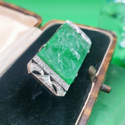 ART DECO JADE DIAMOND ABSTRACT BROOCH C1930 2500 - ADDITIONAL PHOTO 3