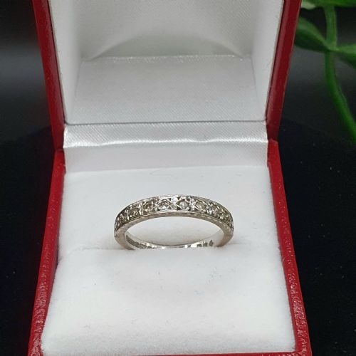 diamond 18ct white gold stack eternity ring size n - CATEGORY: ANTIQUE JEWELLERY - DATED 1950