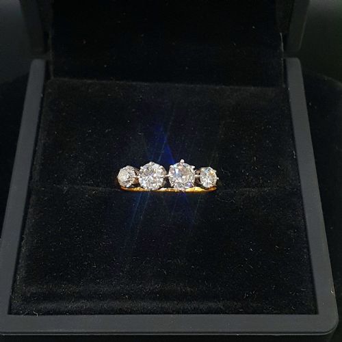 18CT GOLD PLATINUM 4 STONE DIAMOND RING SIZE N - ADDITIONAL PHOTO 3