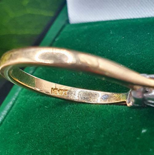 EMERALD DIAMOND TRILOGY RING ON 18CT GOLD SIZE N - ADDITIONAL PHOTO 3