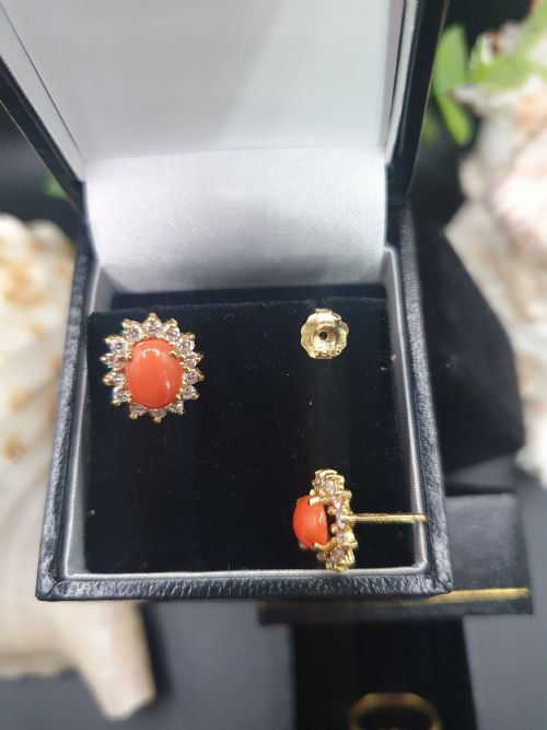 CORAL DIAMOND HALO ON 18CT GOLD EARRING AND RING SET SIZE K12 - ADDITIONAL PHOTO 12