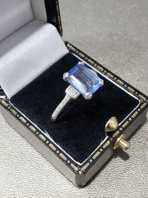 ART DECO SAPPHIRE DIAMOND 18CT WHITE GOLD RING C1920S SIZE R - ADDITIONAL PHOTO 2