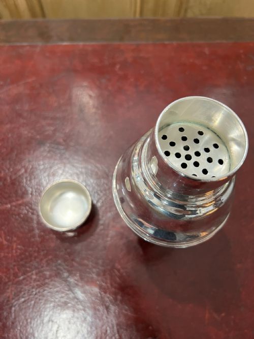 ART DECO SILVER PLATED COCKTAIL SHAKER C1930S - ADDITIONAL PHOTO 4
