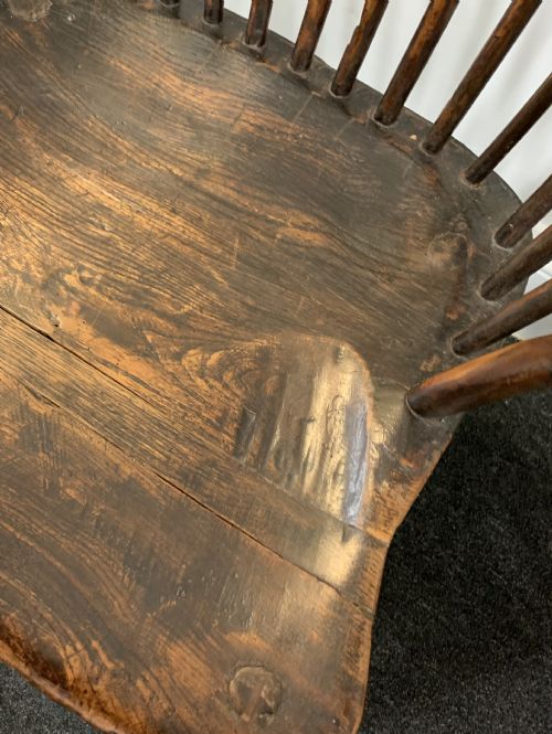 WINDSOR ELM CHAIR C1840 - ADDITIONAL PHOTO 4