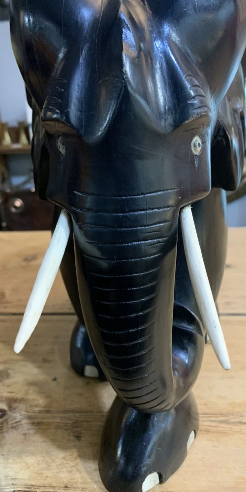 EDWARDIAN EBONY ELEPHANT BONE TUSKS EARLY 20TH CENTURY - ADDITIONAL PHOTO 1