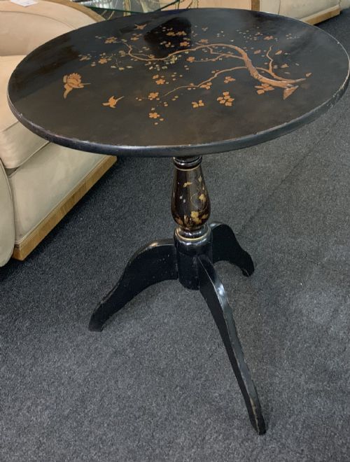 CHINOISERIE LACQUERED OCCASIONAL TABLE WITH CHERRY BLOSSOM INLAY C1910 - ADDITIONAL PHOTO 6