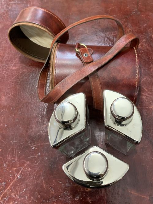 LUXURY BURGUNDY LEATHER TRIPLE GLASS FLASK SET C1930 - ADDITIONAL PHOTO 8