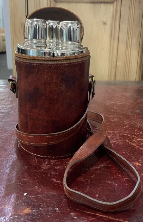 LUXURY BURGUNDY LEATHER TRIPLE GLASS FLASK SET C1930 - ADDITIONAL PHOTO 6
