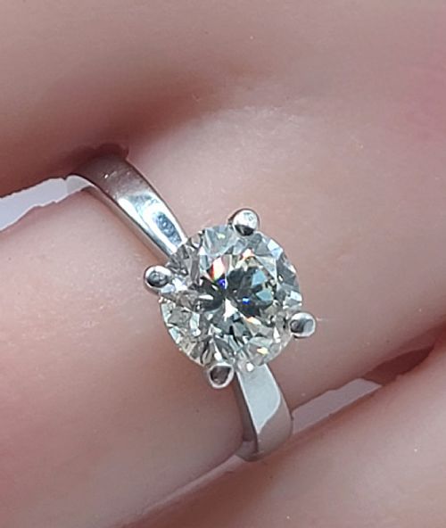 DIAMOND SOLITAIRE 209CT PLATINUM RING VALUATION 20000 - ADDITIONAL PHOTO 2