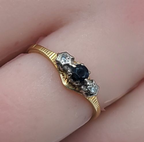 VINTAGE ROUND CUT SAPPHIRE DIAMOND 18CT GOLD RING B1969 K12 - ADDITIONAL PHOTO 2