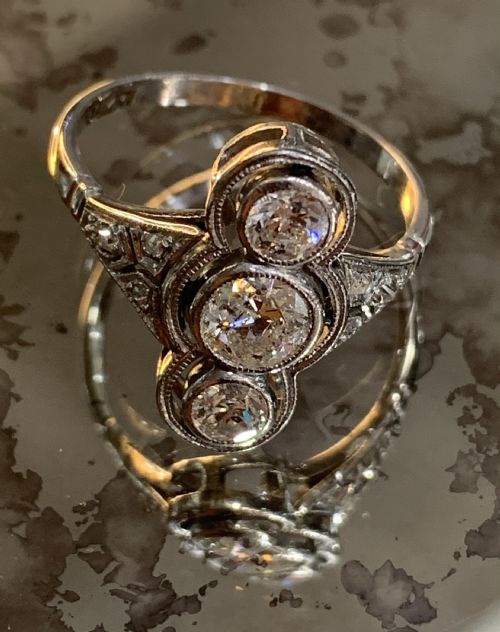 exceptional art deco old cut diamond c110 cts and platinum ring c1920's size q12 - CATEGORY: ANTIQUE JEWELLERY - DATED 1920