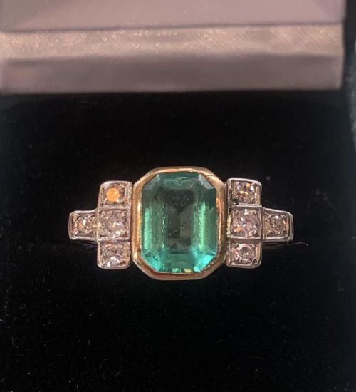 fabulous art deco emerald and diamond 18ct gold ring size r - CATEGORY: ANTIQUE JEWELLERY - DATED 1920