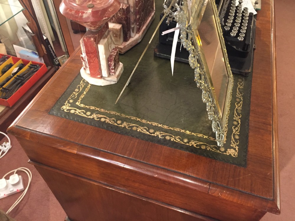 Compact Knee Hole Edwardian Office Desk c.1910 View IV