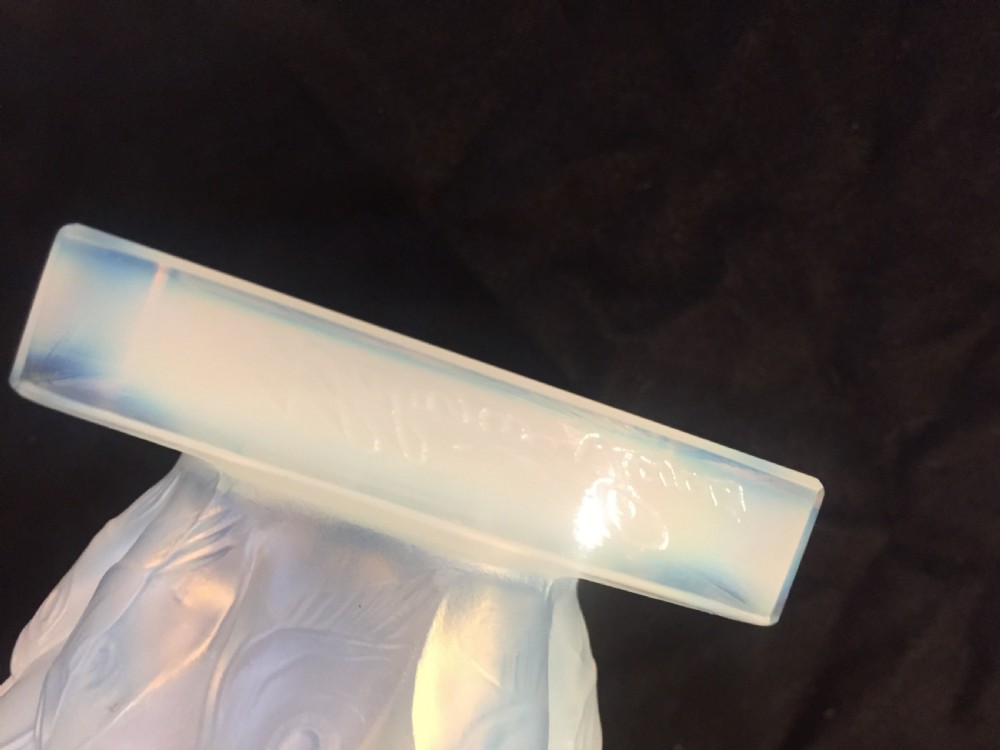 Sabino French Art Deco Opalescent Glass Fish Vase c.1930 View VI