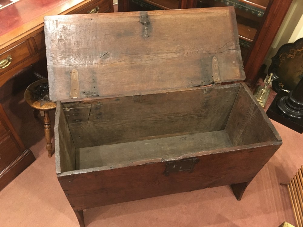 Early 18th Century Oak Coffer  View II