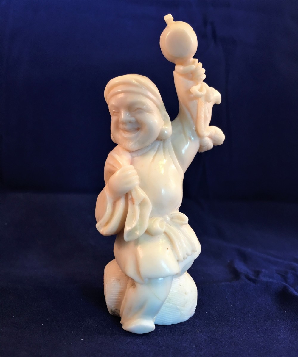 Japanese Meiji Period c1868-1912 Ivory Okimono of Daruma Holding a Mallet 