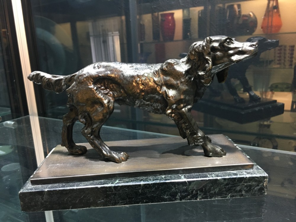 Pair of French Bronze Spaniel Bookends mounted on Marble Bases Early C20th  View III