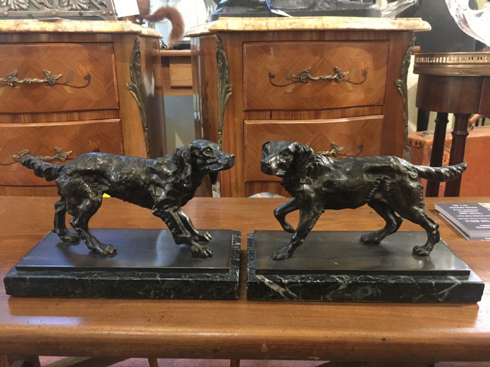 Pair of French Bronze Spaniel Bookends mounted on Marble Bases Early C20th  View VI