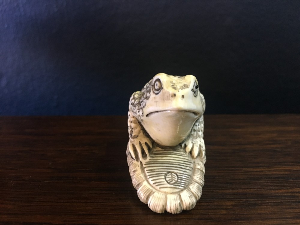 Signed Meiji Period Ivory Netsuke of a Toad on Sandal C19th View II