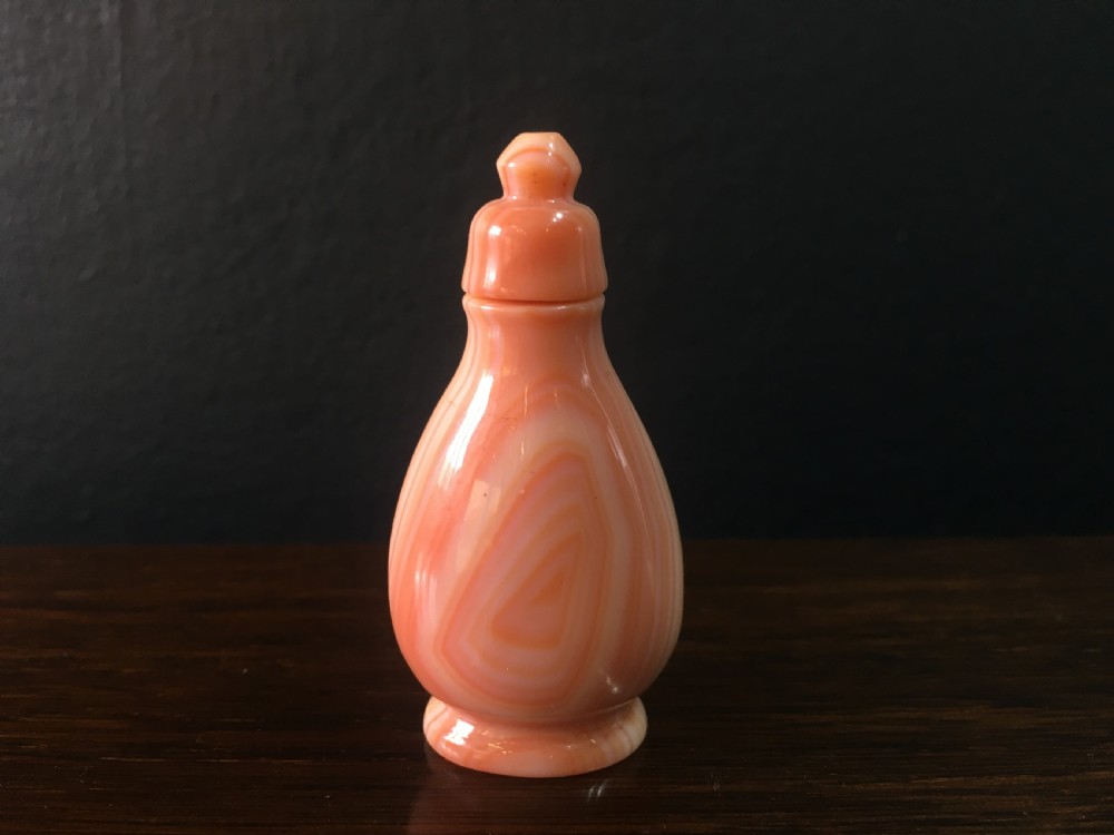 Chinese Peking Glass (Imitating Coral) Snuff Box 18/19thC
