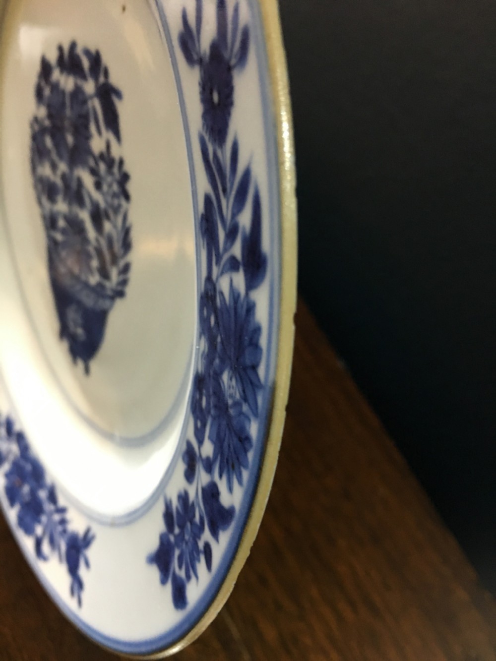Kangxi Period Blue & White Dish Flower in Jardineiere Motif c1622-1722 View IV