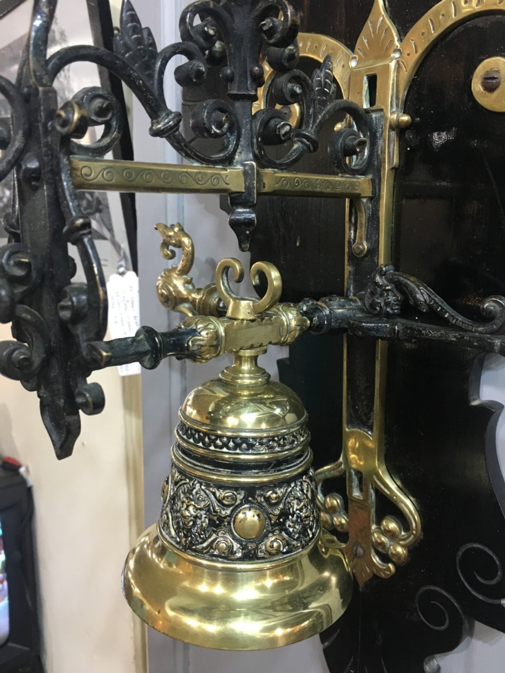 Victorian Pull Door Bell View III