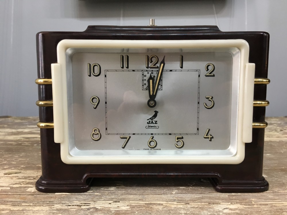 Jaz 'Silentic' Art Deco Bakelite Clock