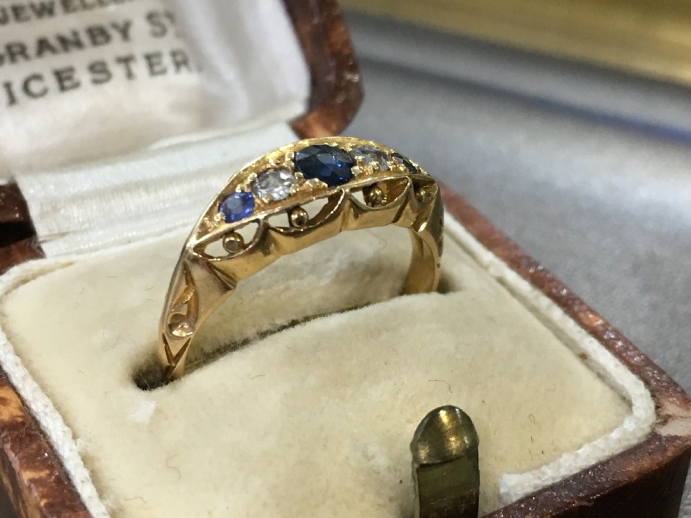 Edwardian (1914) sapphire & diamonds ring, 18ct, size M