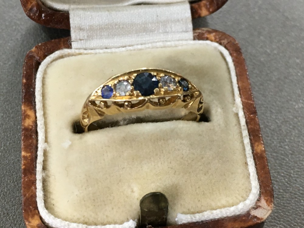 Edwardian (1914) sapphire & diamonds ring, 18ct, size M View IV