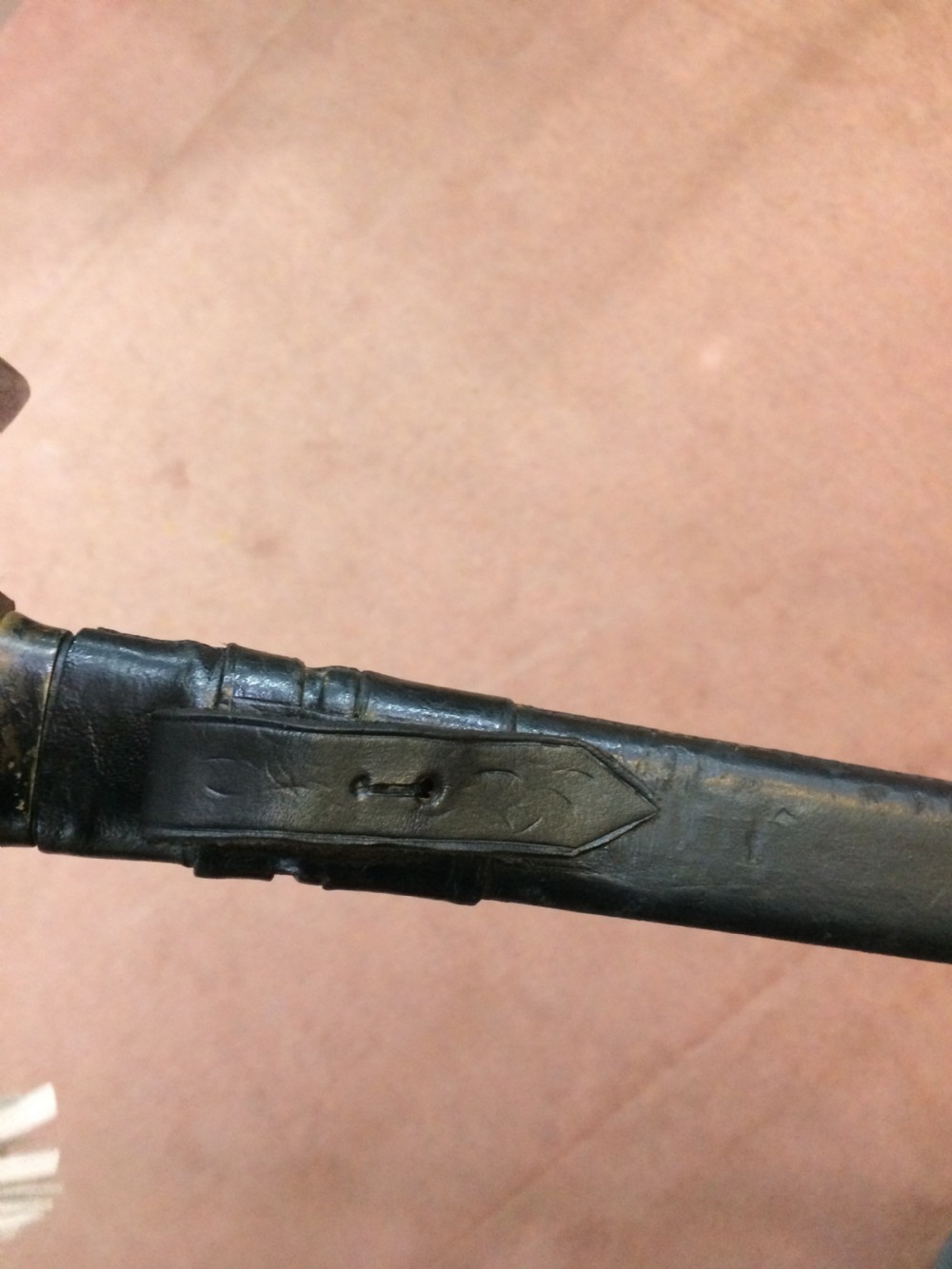 Antique WW1 British cavalry officer's fighting sword View V
