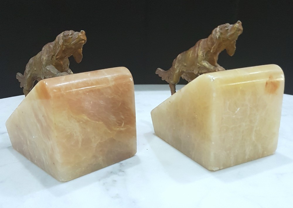 Cold Painted Setter Dogs Bookends on Onyx Bases 1920s View III