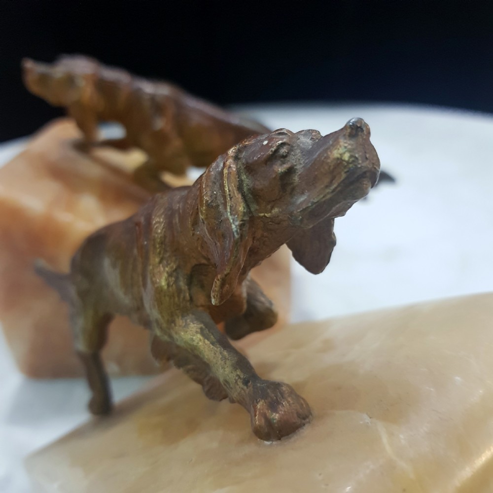 Cold Painted Setter Dogs Bookends on Onyx Bases 1920s View IV
