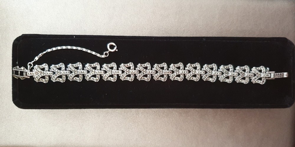 1920s Art Deco Silver Marcasite Bows on Stamped Solid Silver Links Bracelet with Figaro Safety Chain  View IV