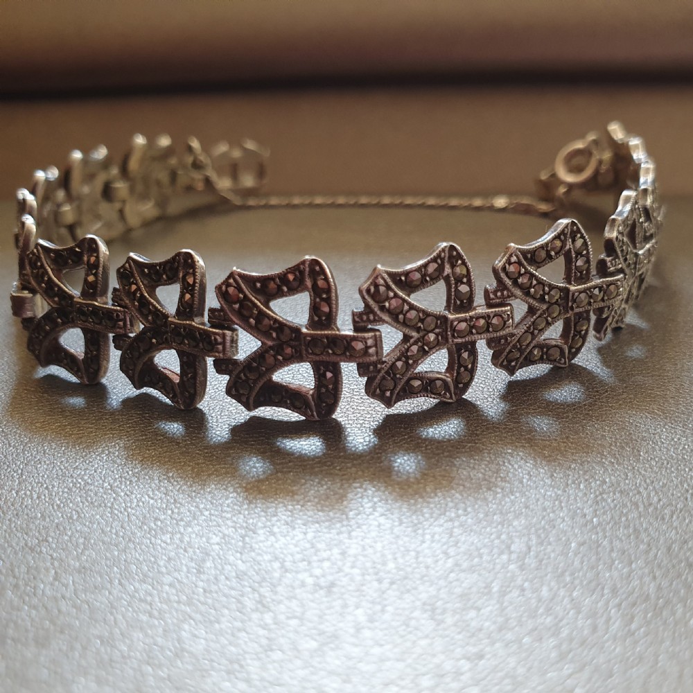 1920s Art Deco Silver Marcasite Bows on Stamped Solid Silver Links Bracelet with Figaro Safety Chain  View VI