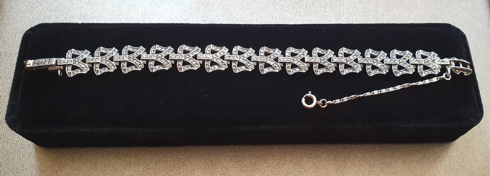 1920s Art Deco Silver Marcasite Bows on Stamped Solid Silver Links Bracelet with Figaro Safety Chain  View XVII
