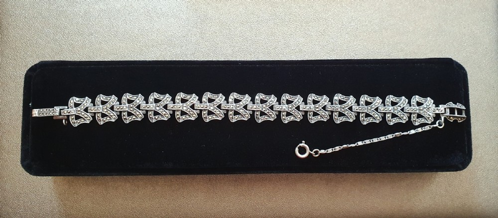 1920s Art Deco Silver Marcasite Bows on Stamped Solid Silver Links Bracelet with Figaro Safety Chain  View XVIII