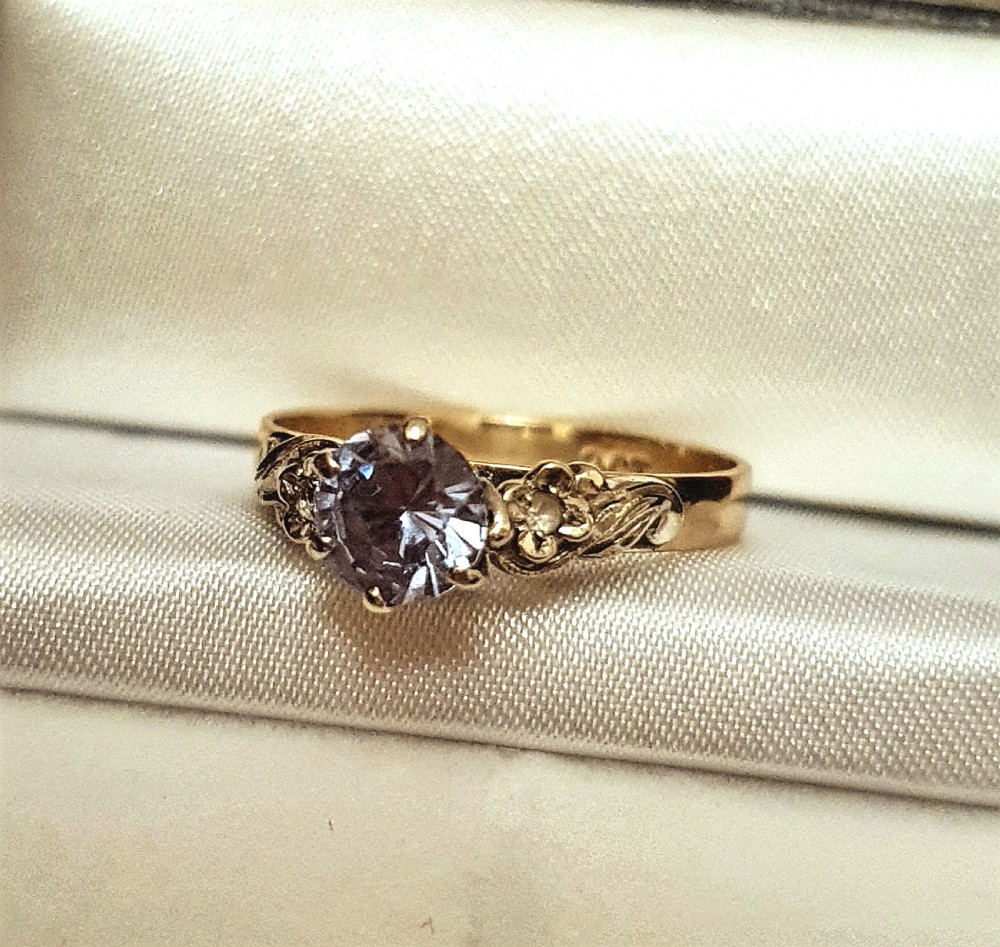 Art Deco 1930s 1ct Aquamarine & Diamond 9ct Gold Ring - Size P View XVIII