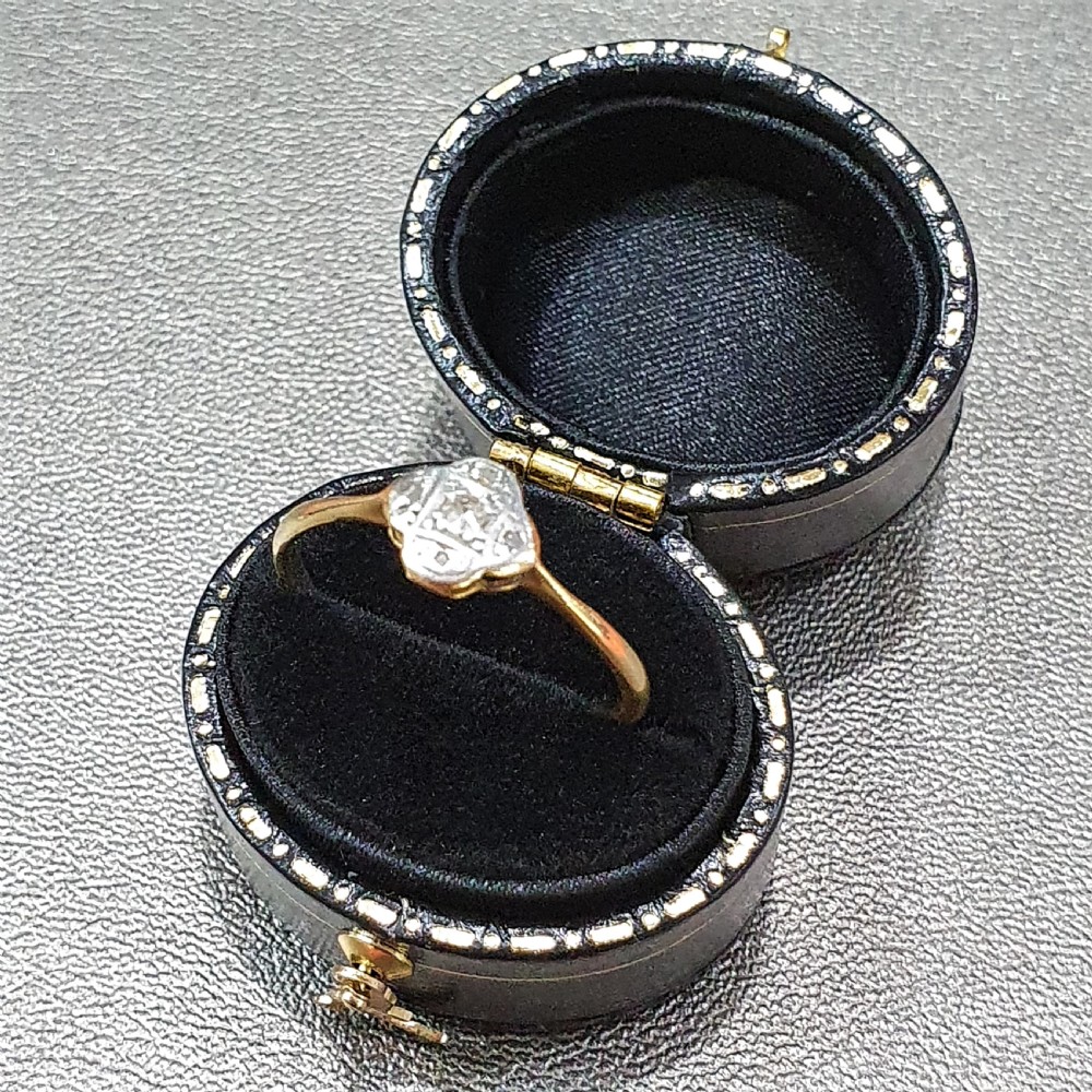 Art Deco Ring Diamond Platinum 18ct Gold Ring Flower Design - Size Q - Q½ View IV