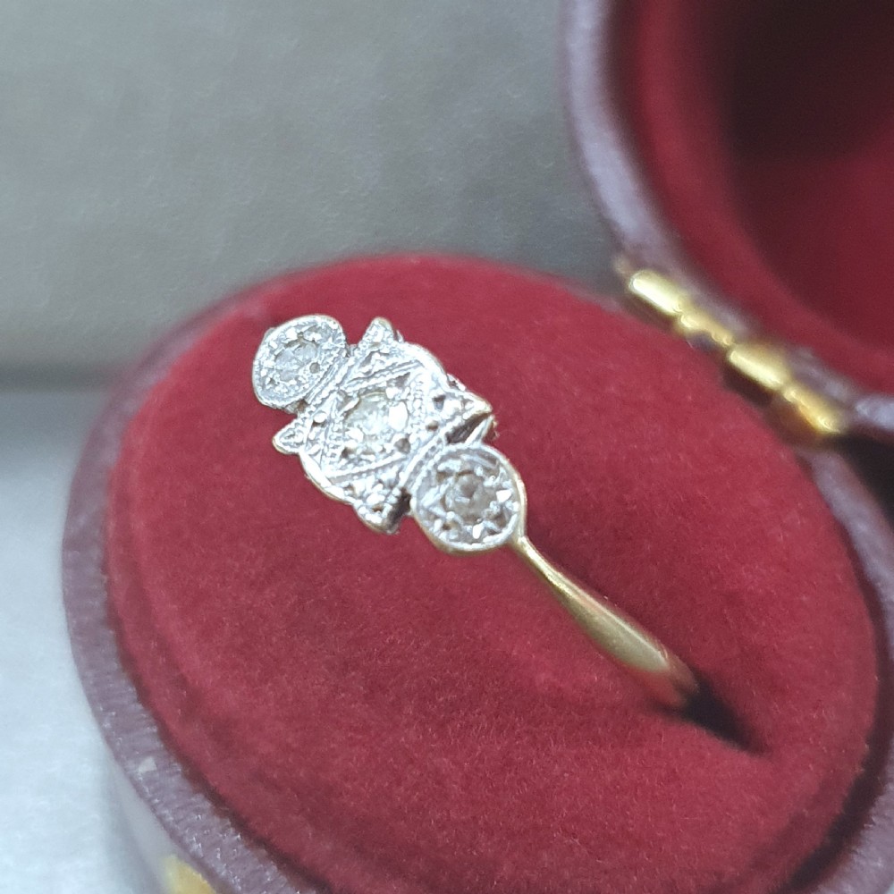 Art Deco Ring Diamond 18ct & Platinum c.1915-20 - Size L½