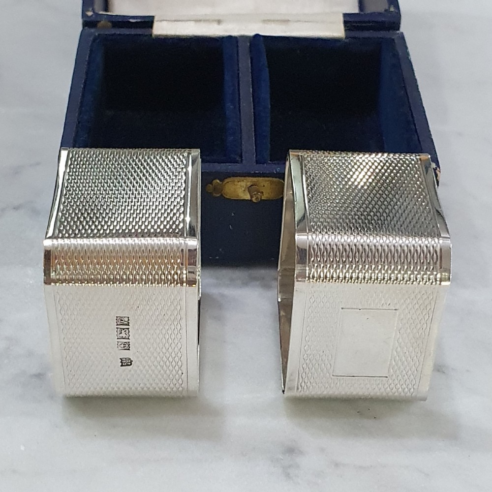 Geo VI Pair Sterling Silver Boxed Napkin Rings Engine Turned Design with Blank Cartouche for Engraving 