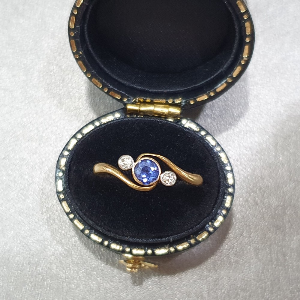 Art Deco Sapphire & Diamond Ring 18ct Gold Swirl Trilogy - Size L½ View IV