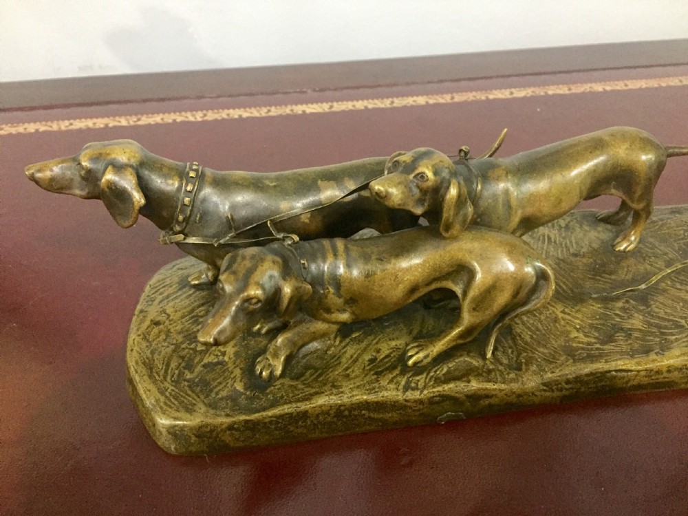 Gornik, rare Austrian bronze dachshund trio c1910 View II