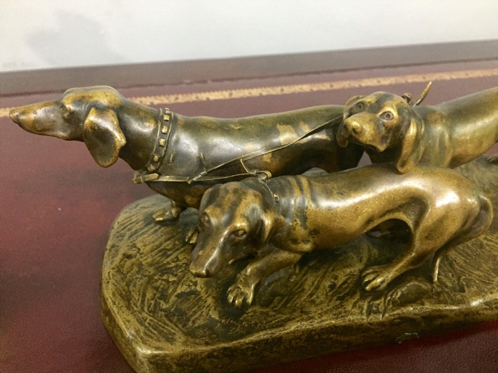 Gornik, rare Austrian bronze dachshund trio c1910 View XI
