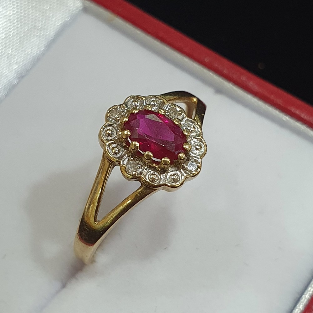 Vintage 1930-40s Ruby & Diamond Halo 9ct Gold Ring - Size O½ - P View IV