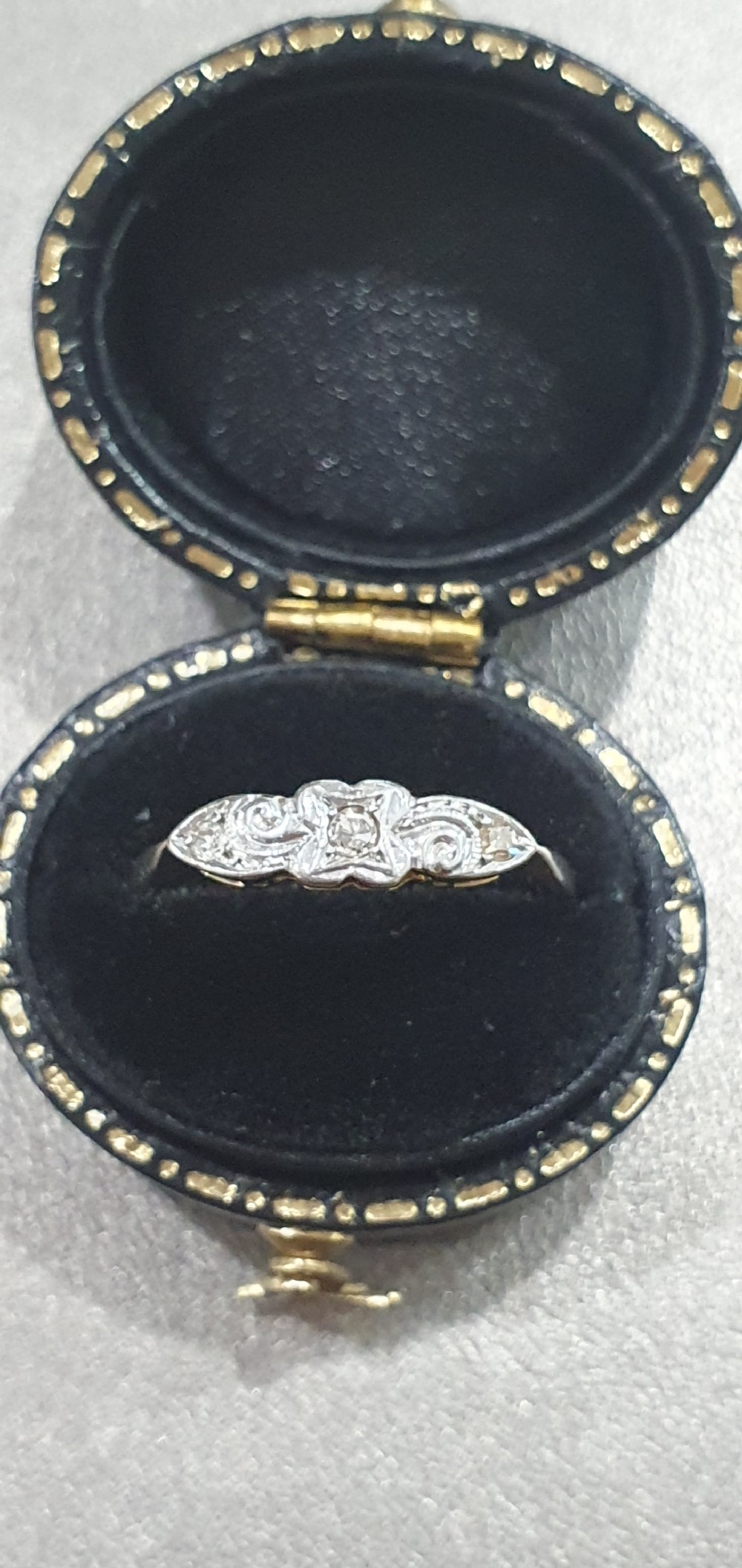 Early Art Deco Platinum Set Diamonds 18ct Gold Ring - Size N View X