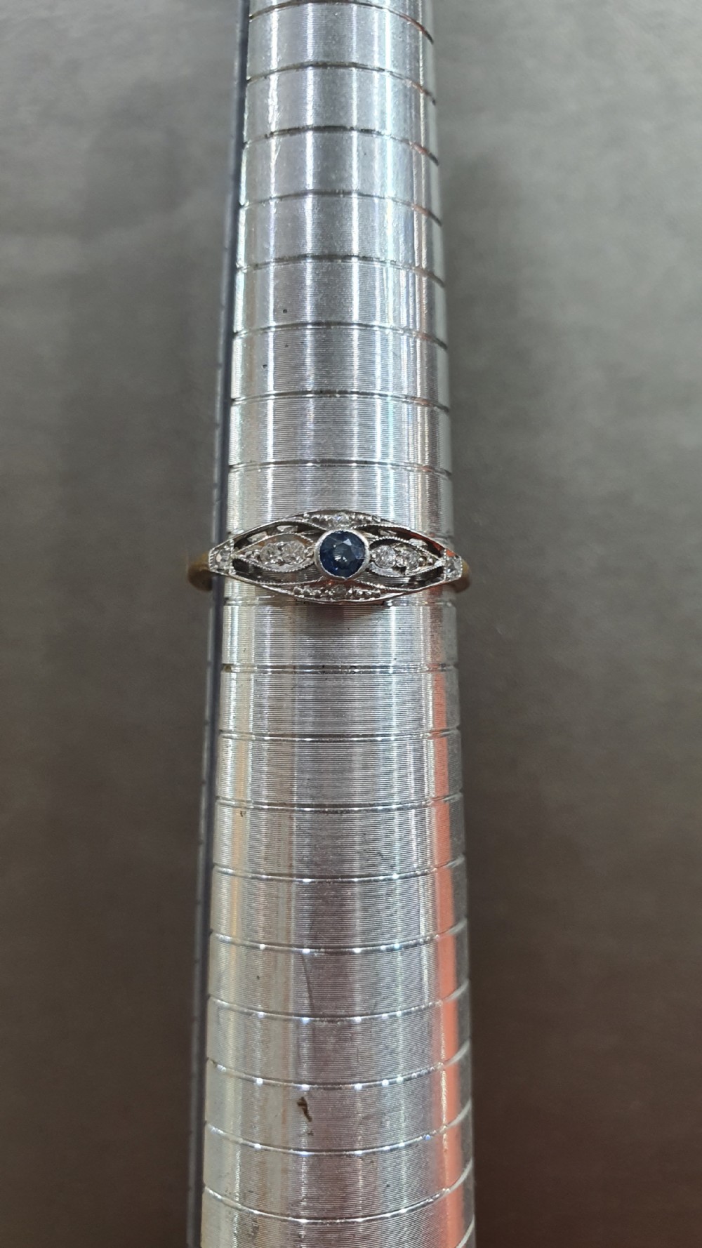 Edwardian Art Deco Ceylon Sapphire & Diamond 18ct Gold Ring - Size S View VIII