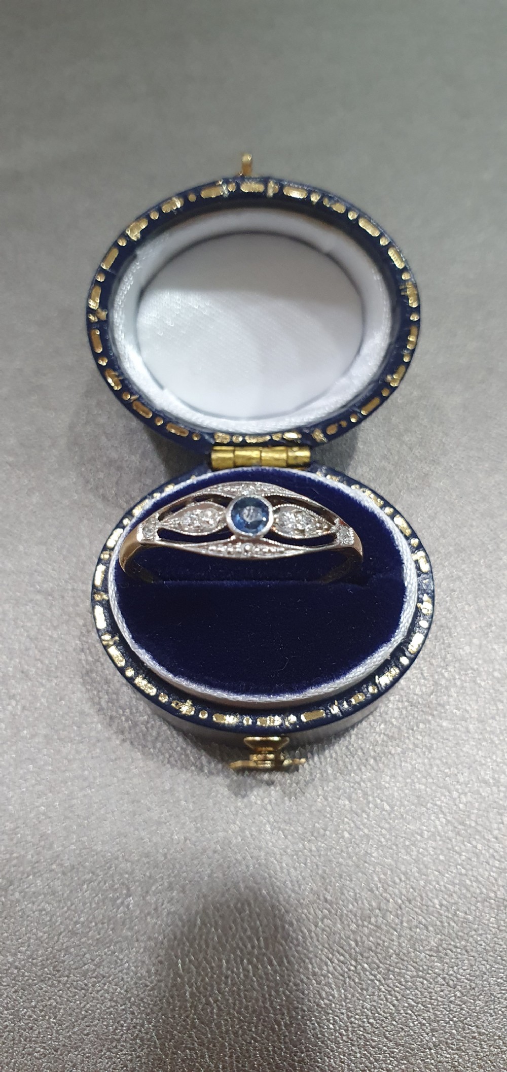 Edwardian Art Deco Ceylon Sapphire & Diamond 18ct Gold Ring - Size S View XVII