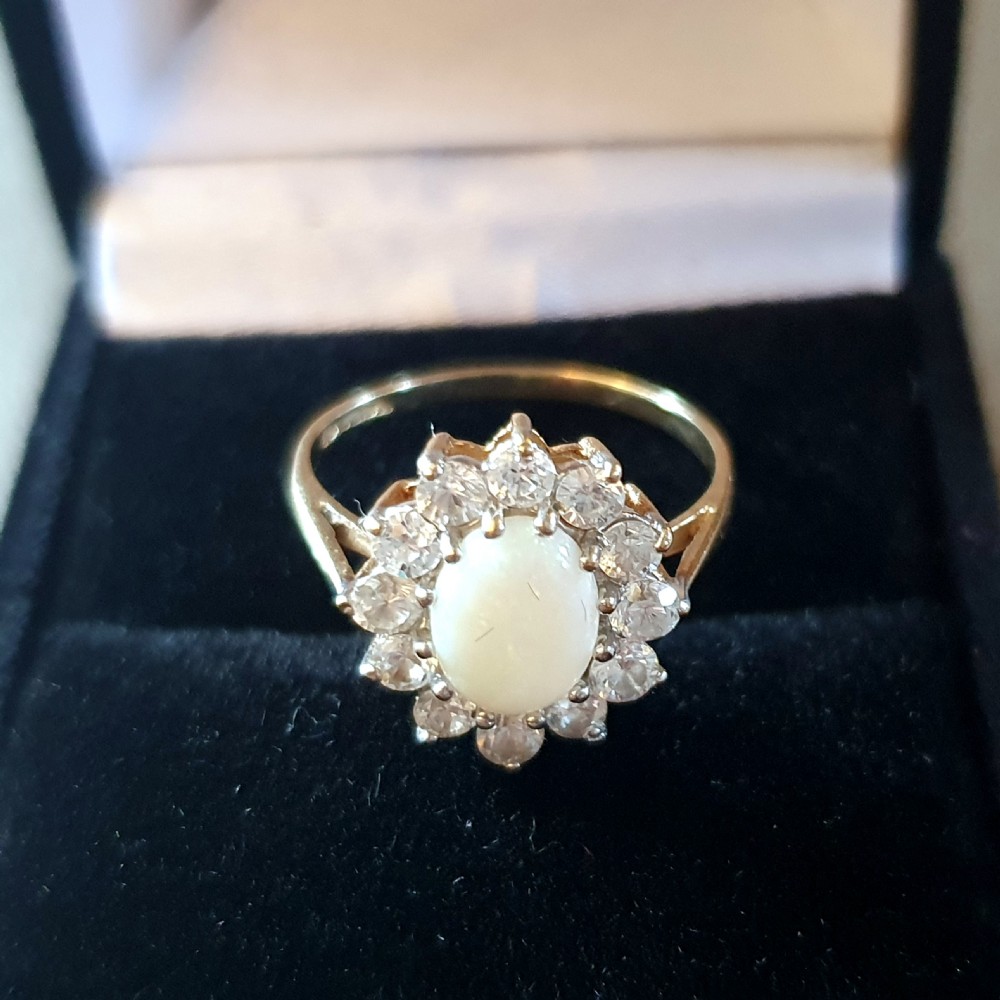 1930s Art Deco Vintage Opal 9ct Gold Ring with Halo - Size L½ View VIII