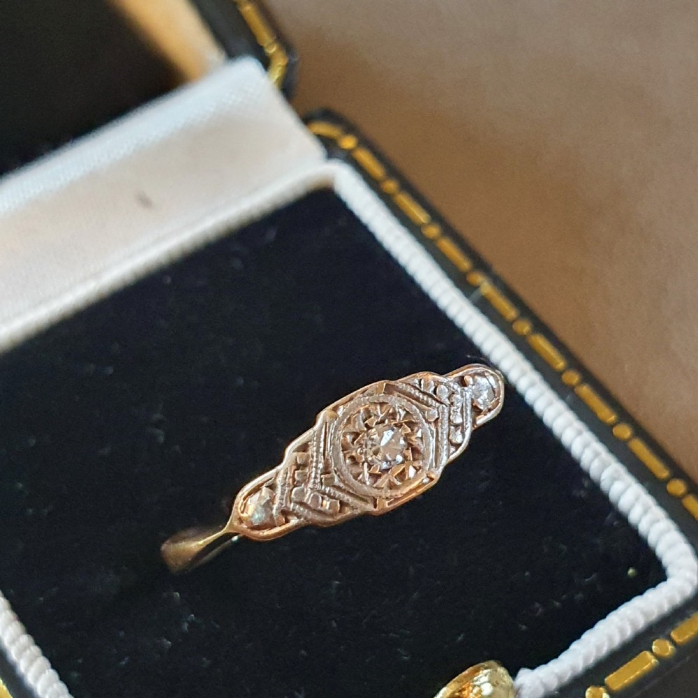 18ct Gold & Platinum Diamond Art Deco 1930s Ring - Size M  View IV