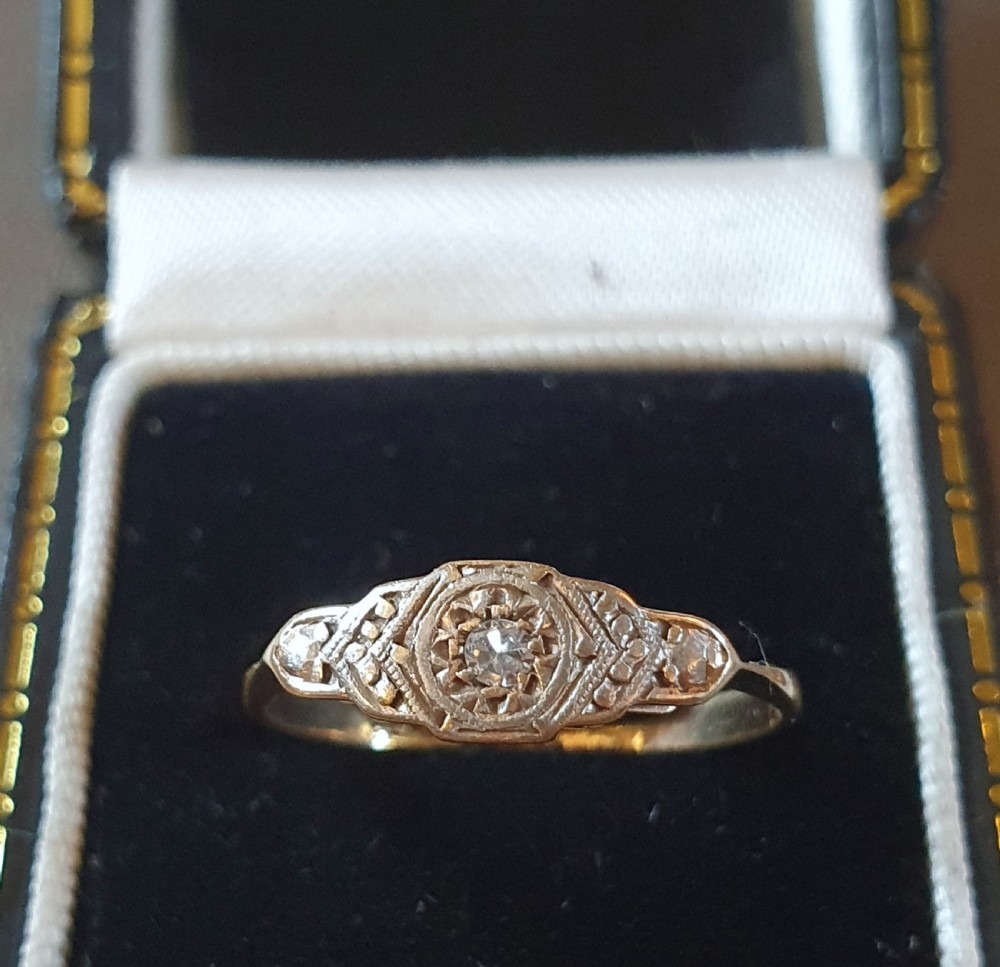 18ct Gold & Platinum Diamond Art Deco 1930s Ring - Size M  View V